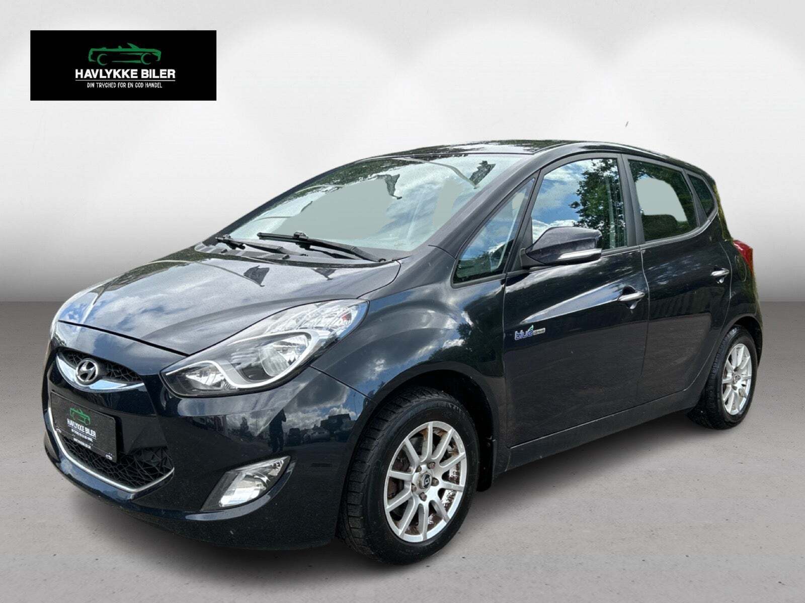 Sort Hyundai ix20 fra 2011 set udefra