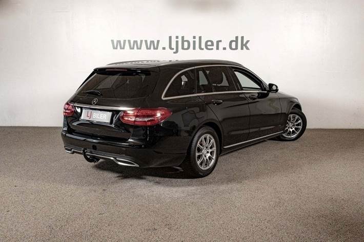 Sort Mercedes C200 d fra 2016