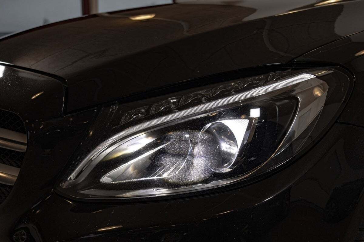 Sort Mercedes C200 d fra 2016