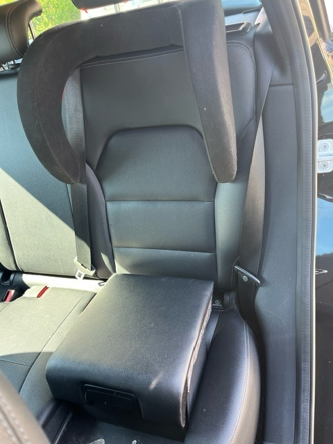 Sort Mercedes B200 d fra 2015