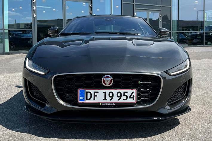 Grå Jaguar F-Type fra 2022