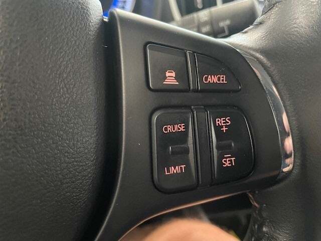 Grå Suzuki Baleno fra 2019