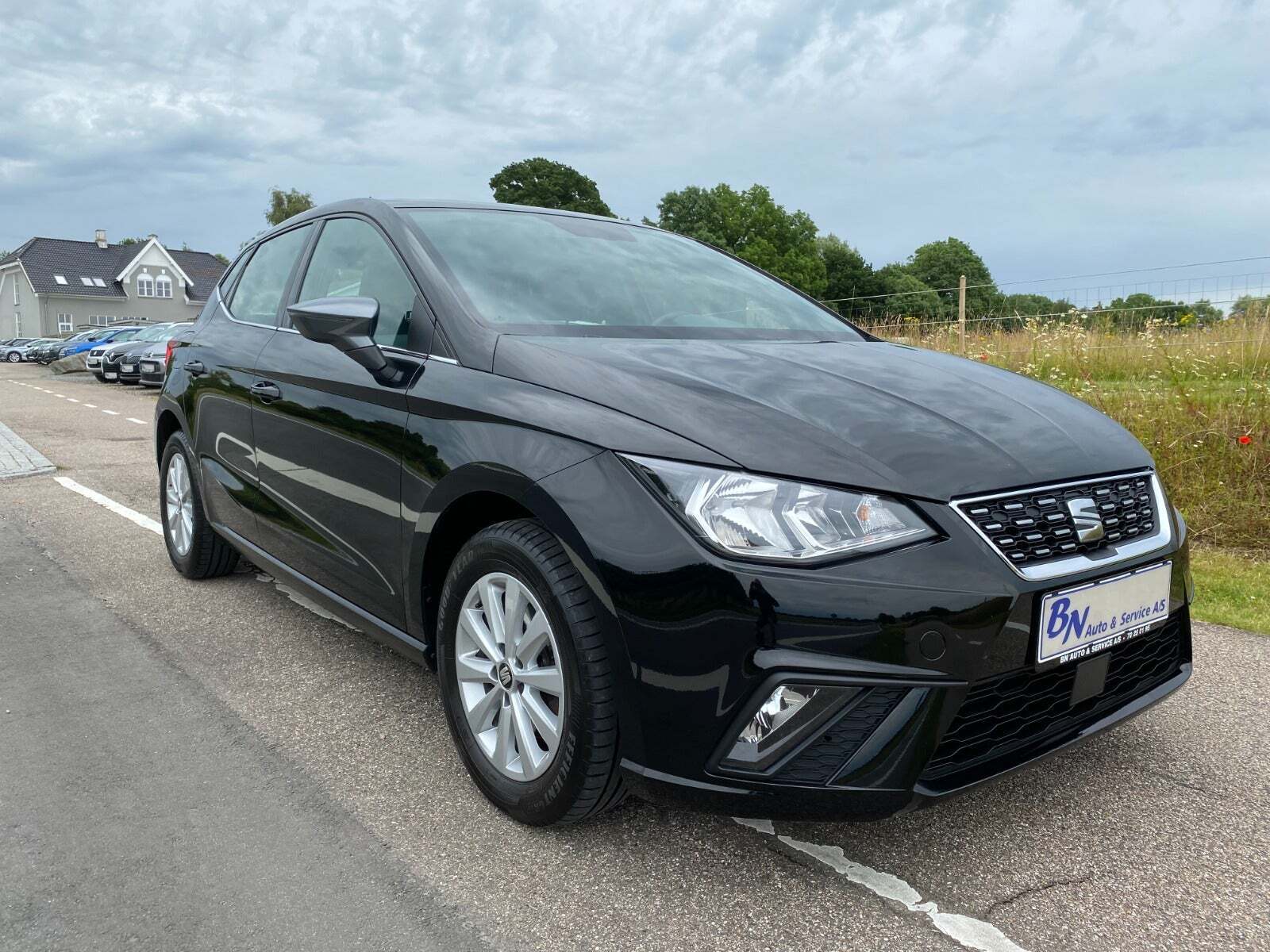 Sort Seat Ibiza fra 2020 set udefra