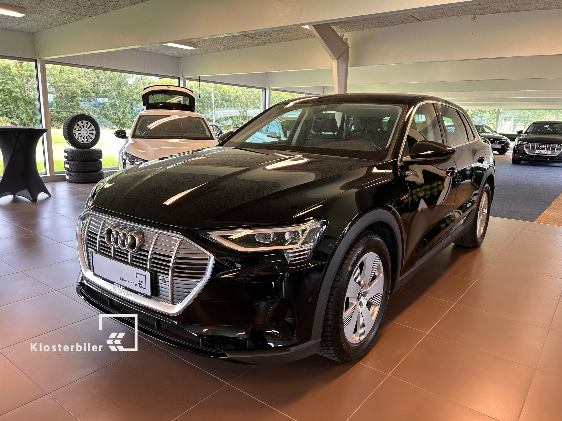 Sort Audi e-tron fra 2021