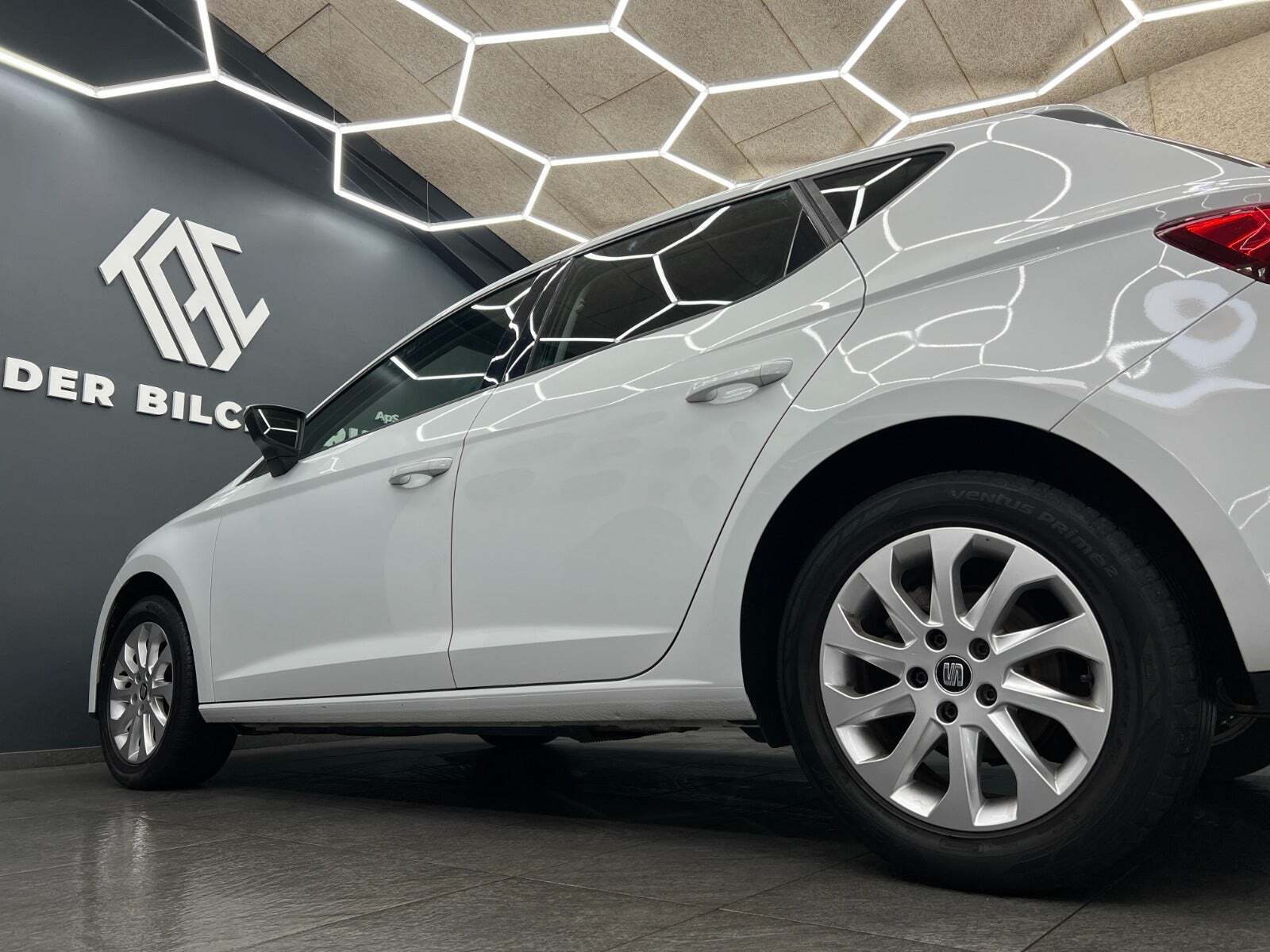 Hvid Seat Leon fra 2016