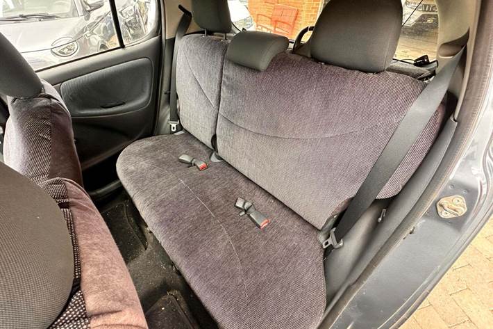 undefined Toyota Yaris fra 2005