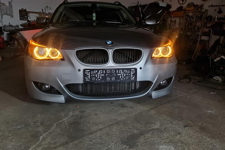 Sølv BMW 535d fra 2005