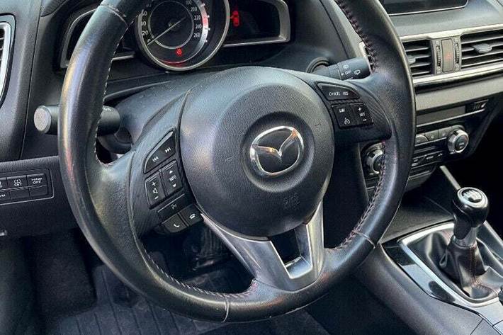 undefined Mazda 3 fra 2015