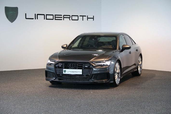 Grå Audi A6 fra 2019 set udefra