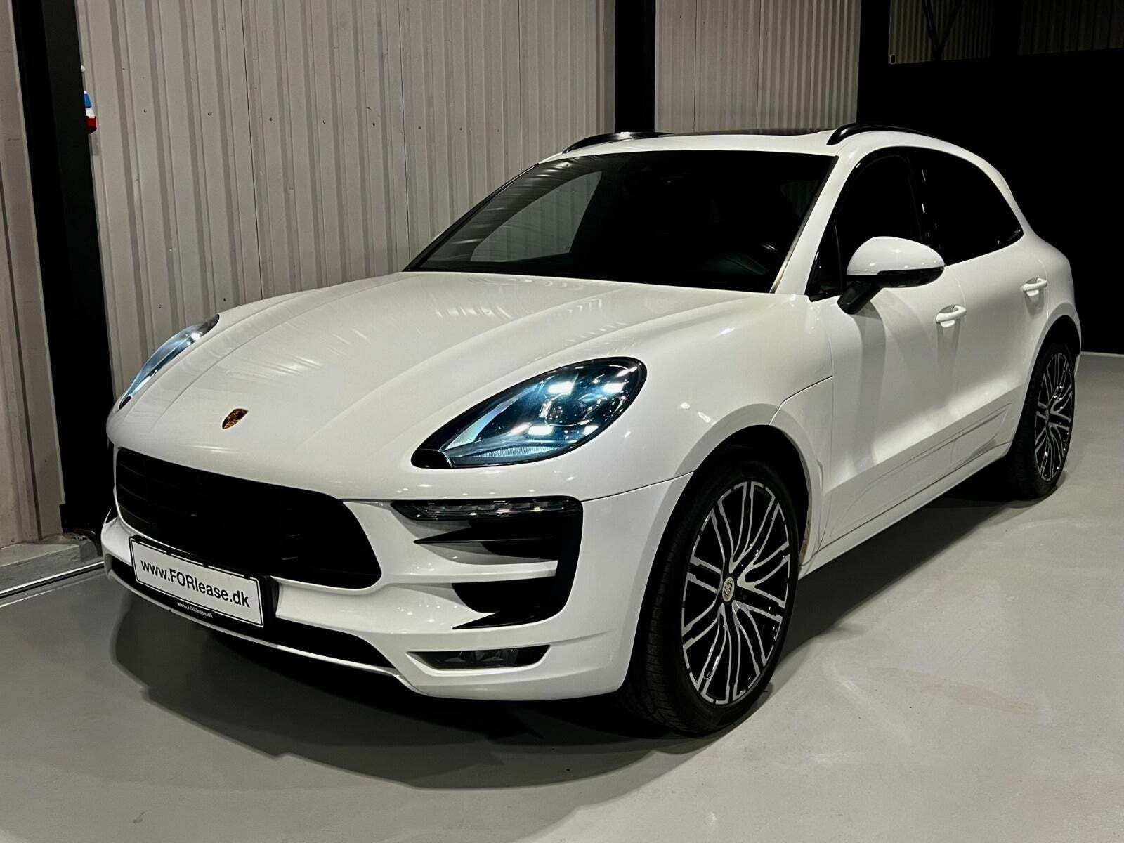 Porsche Macan S