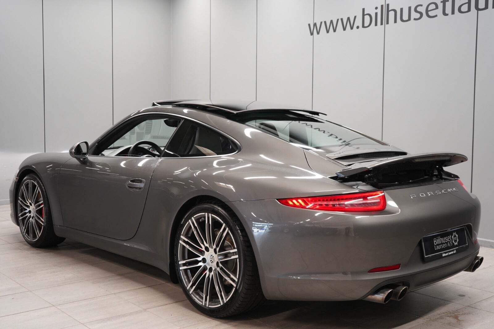 Porsche 911 Carrera S