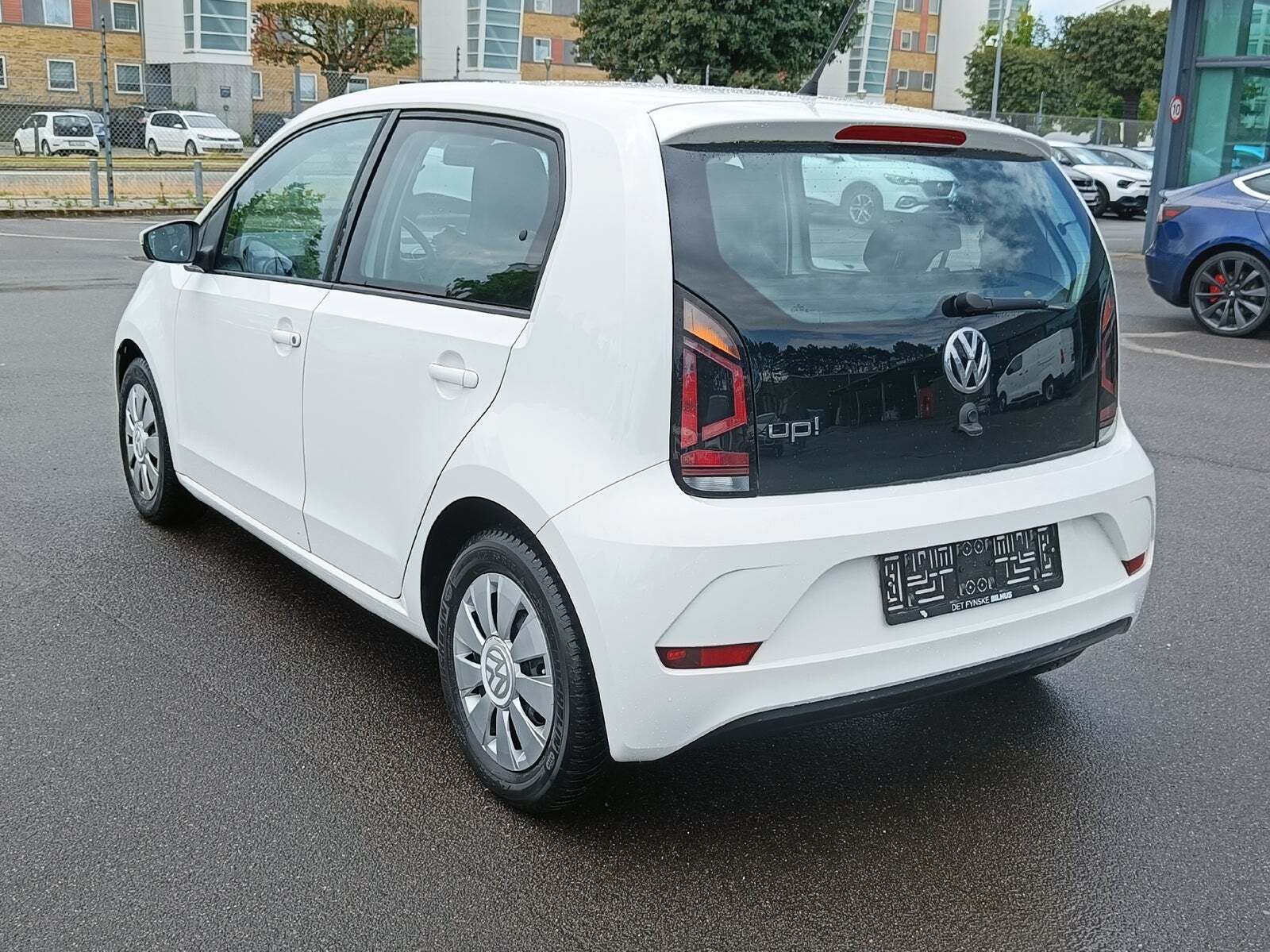 Hvid VW UP! fra 2017