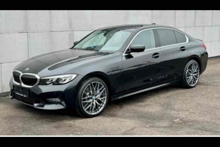 Sort BMW 3-Serie fra 2021