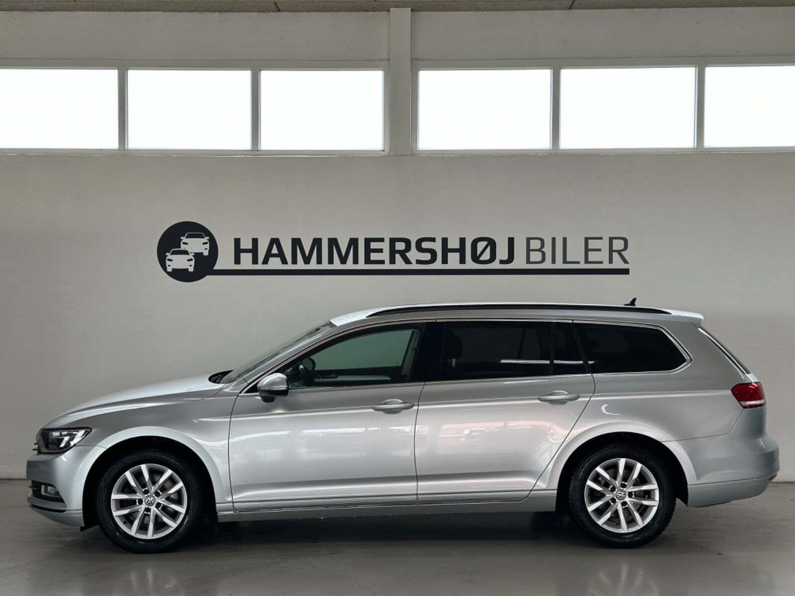 Sølv VW Passat fra 2017