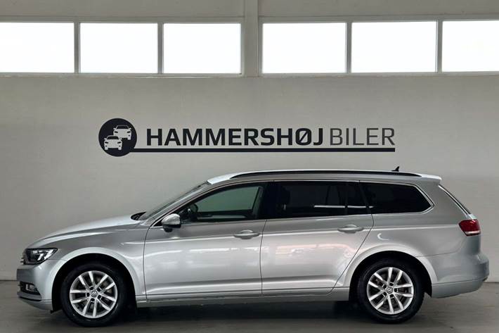Sølv VW Passat fra 2017