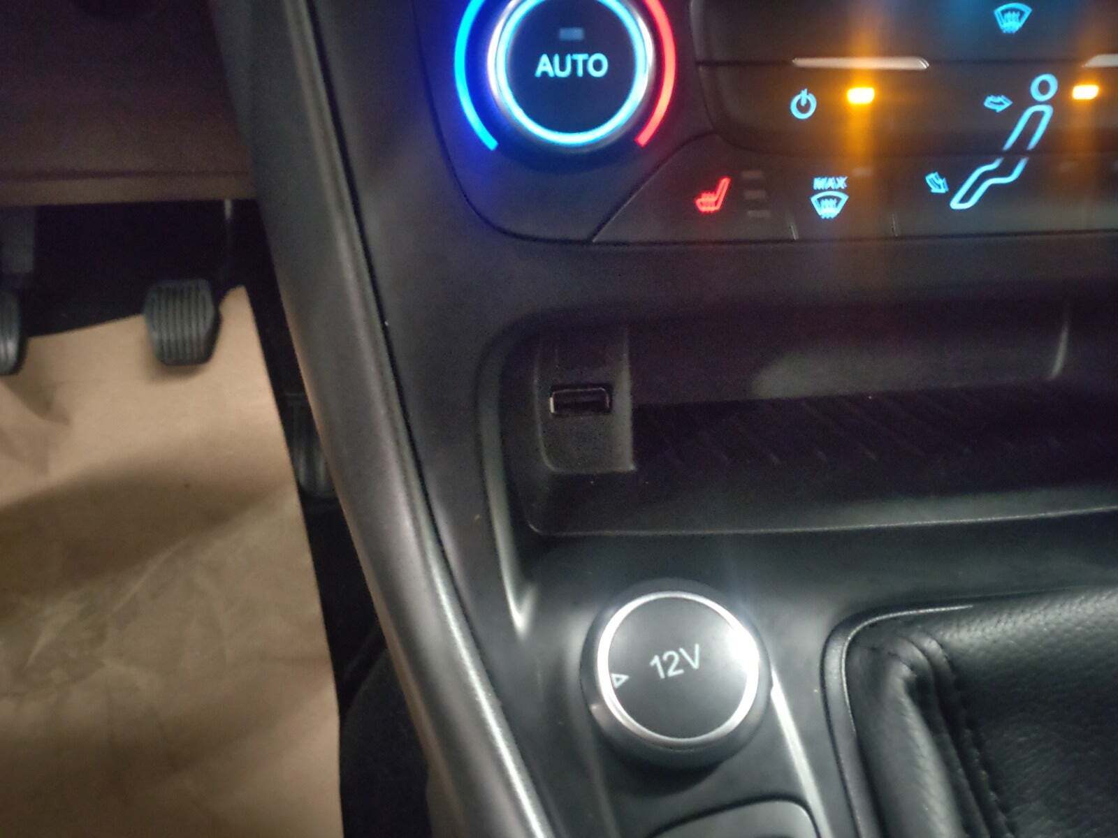 Grå Ford Focus fra 2017