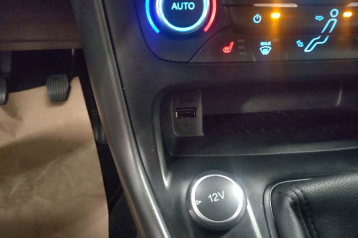 Grå Ford Focus fra 2017