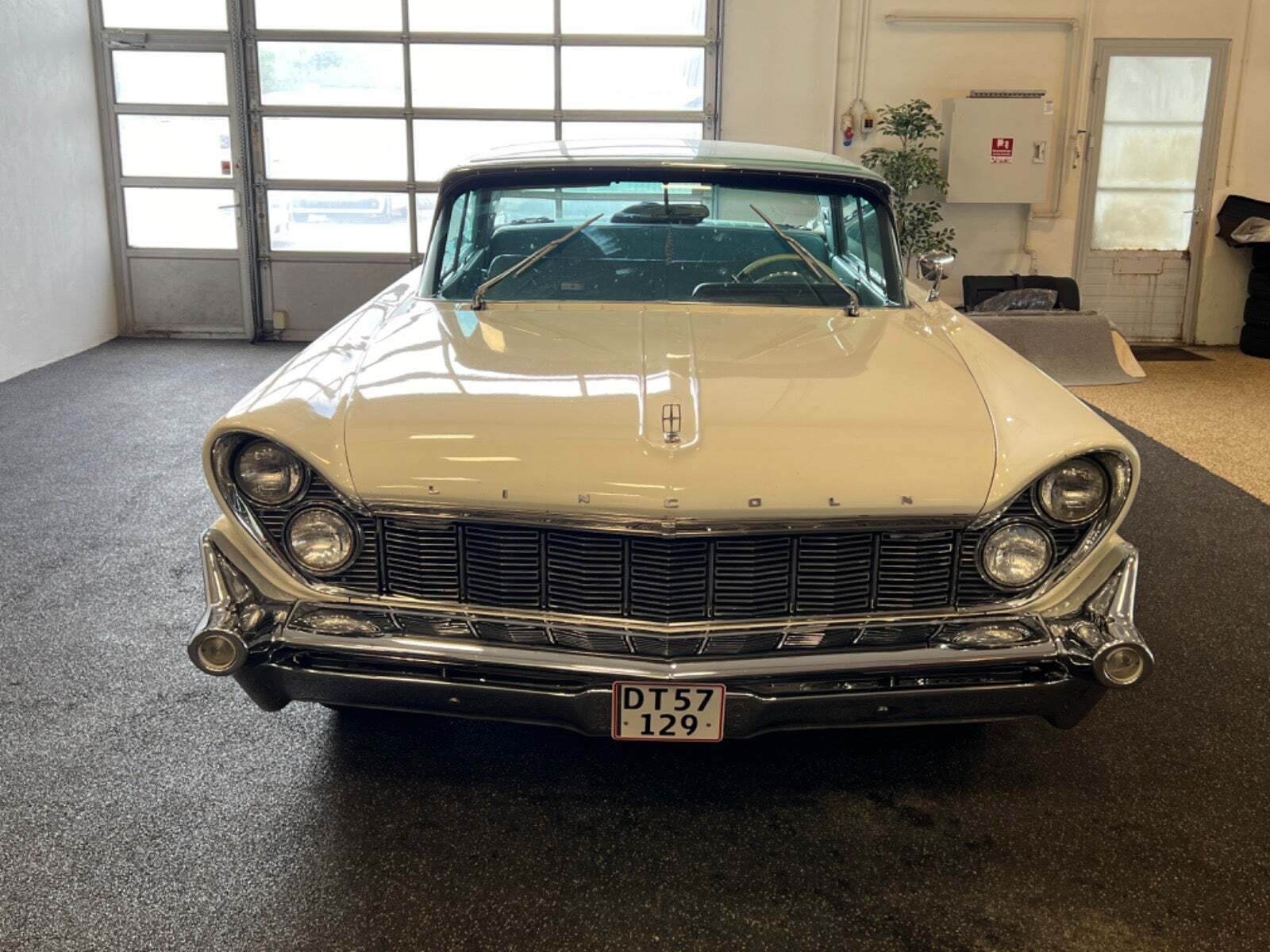 Lincoln Premiere 7,0 V8 Landau aut.