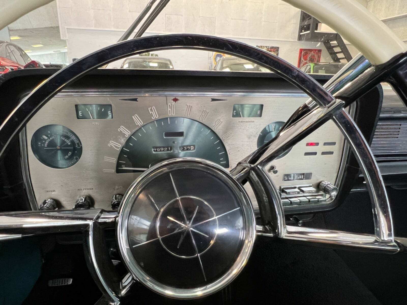 undefined Lincoln Premiere fra 1959 set indefra