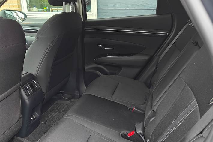 Grå Hyundai Tucson fra 2024