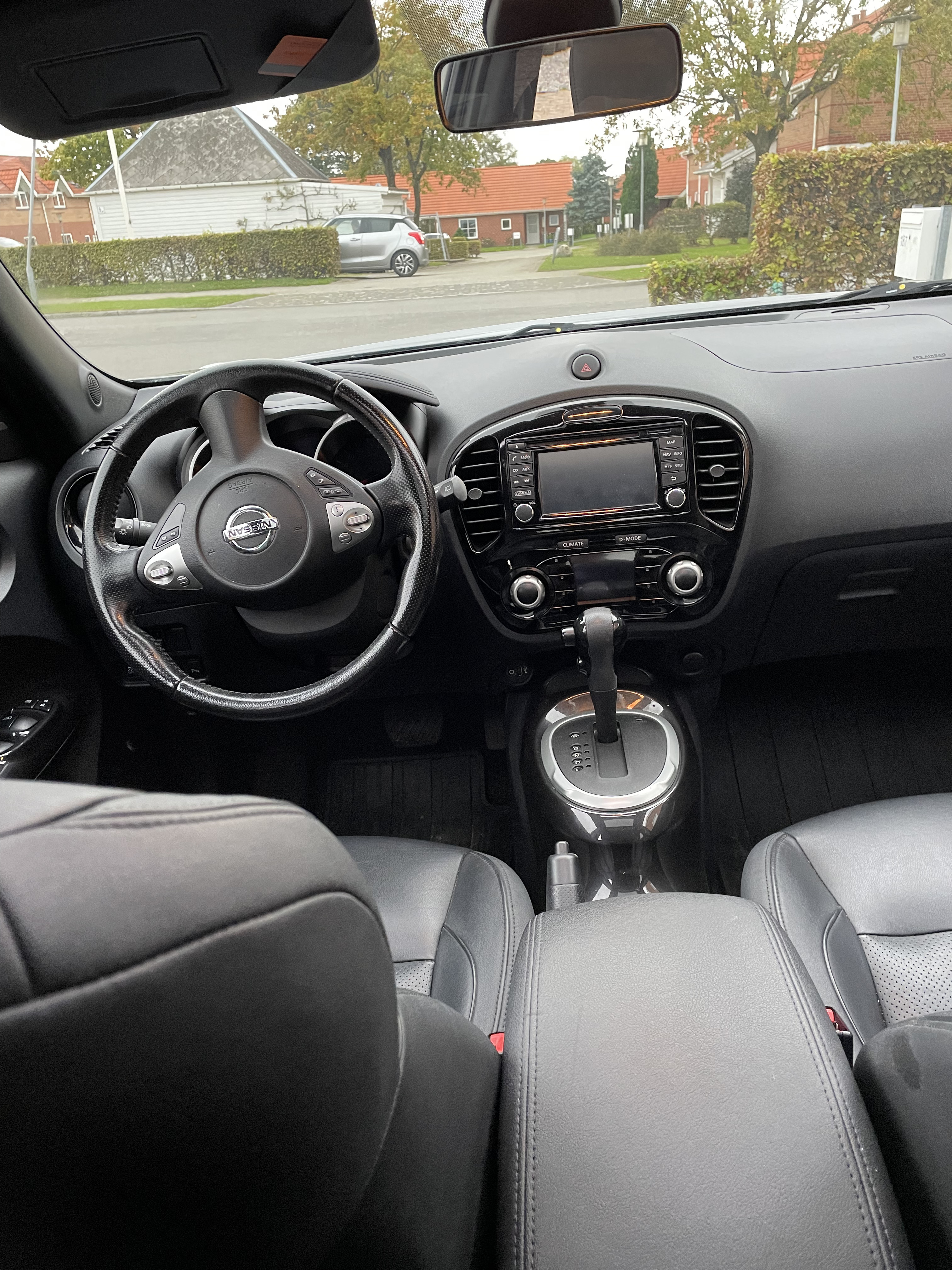 Grå Nissan Juke fra 2016