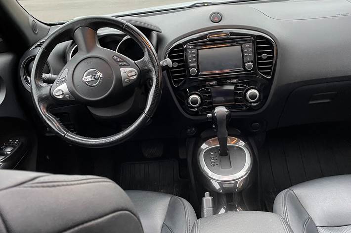 Grå Nissan Juke fra 2016
