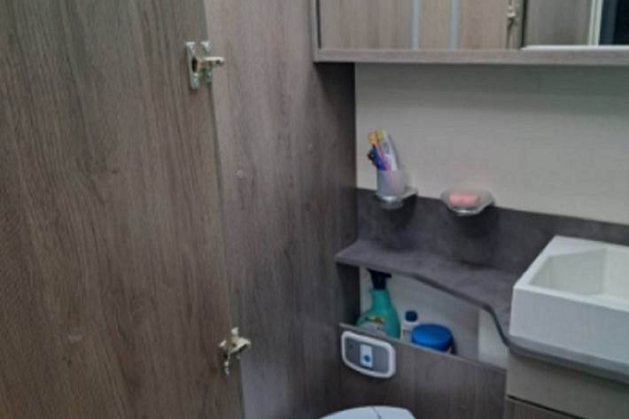 Hvid Ford Challenger fra 2019