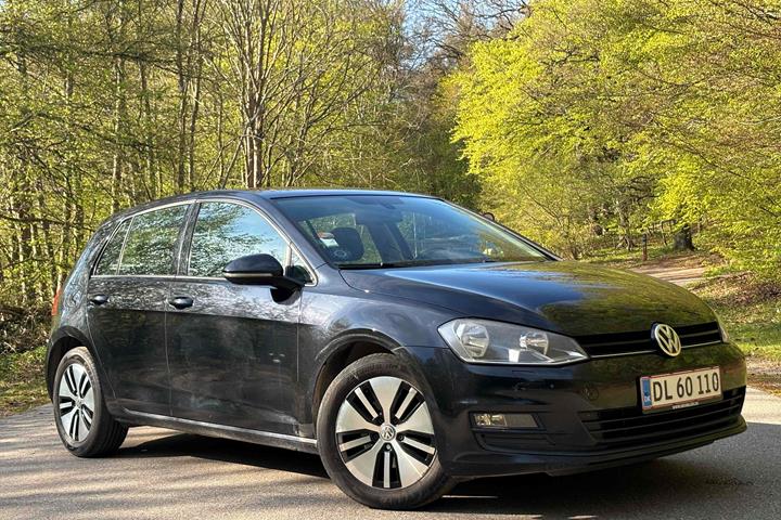 Sort VW Golf fra 2014