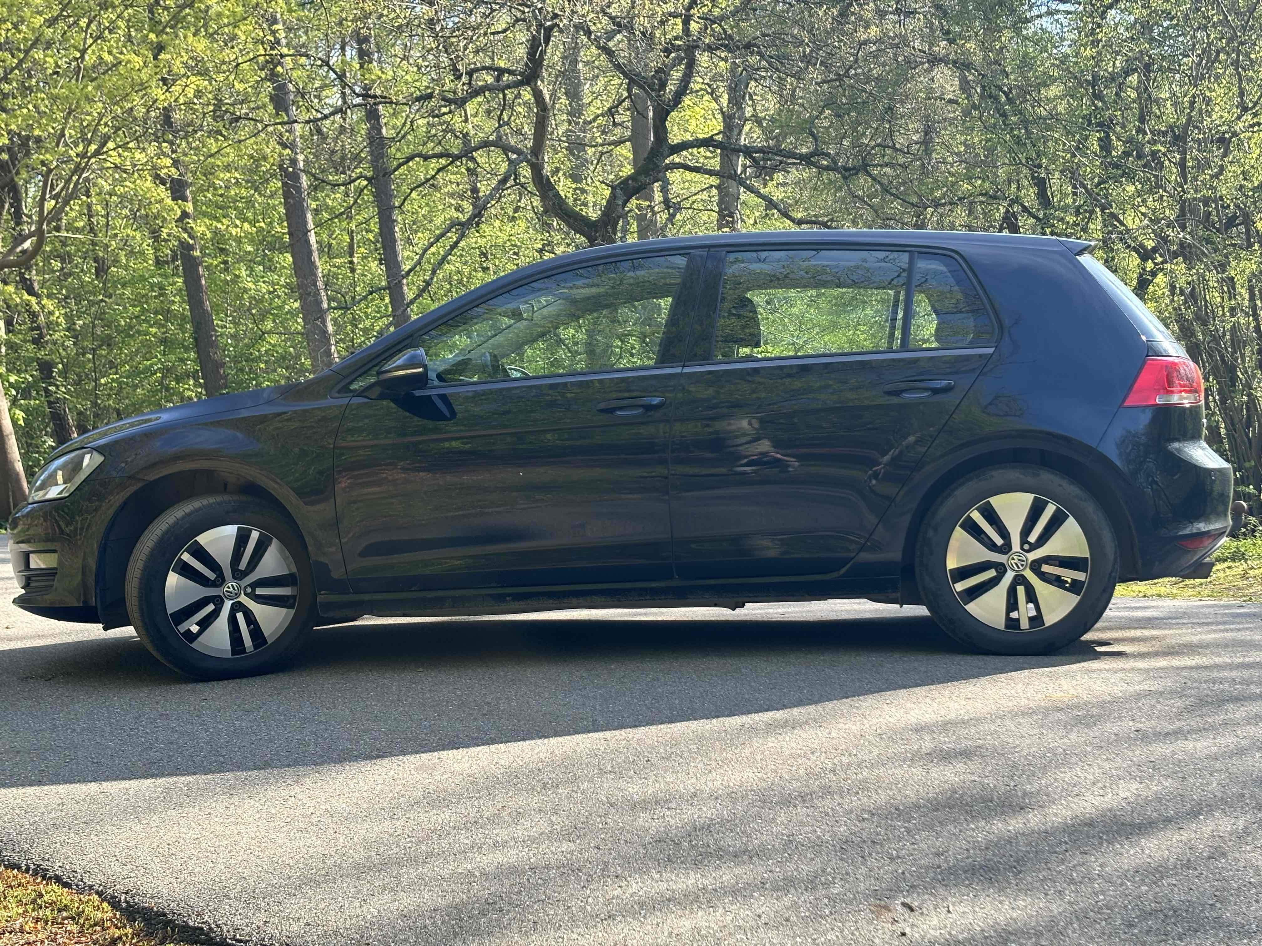 Sort VW Golf fra 2014