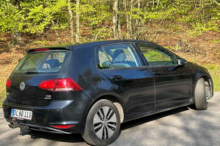 Sort VW Golf fra 2014
