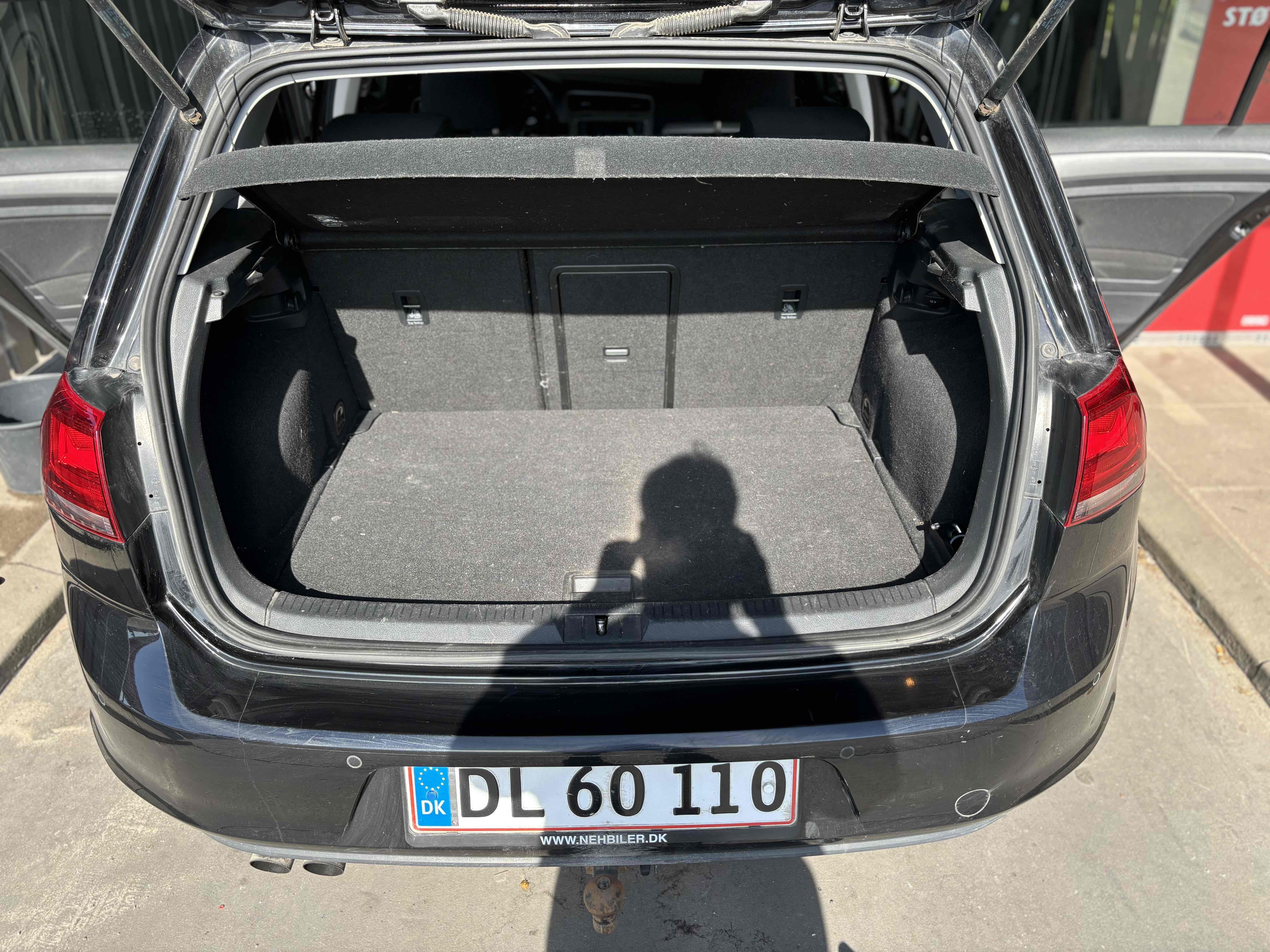 Sort VW Golf fra 2014