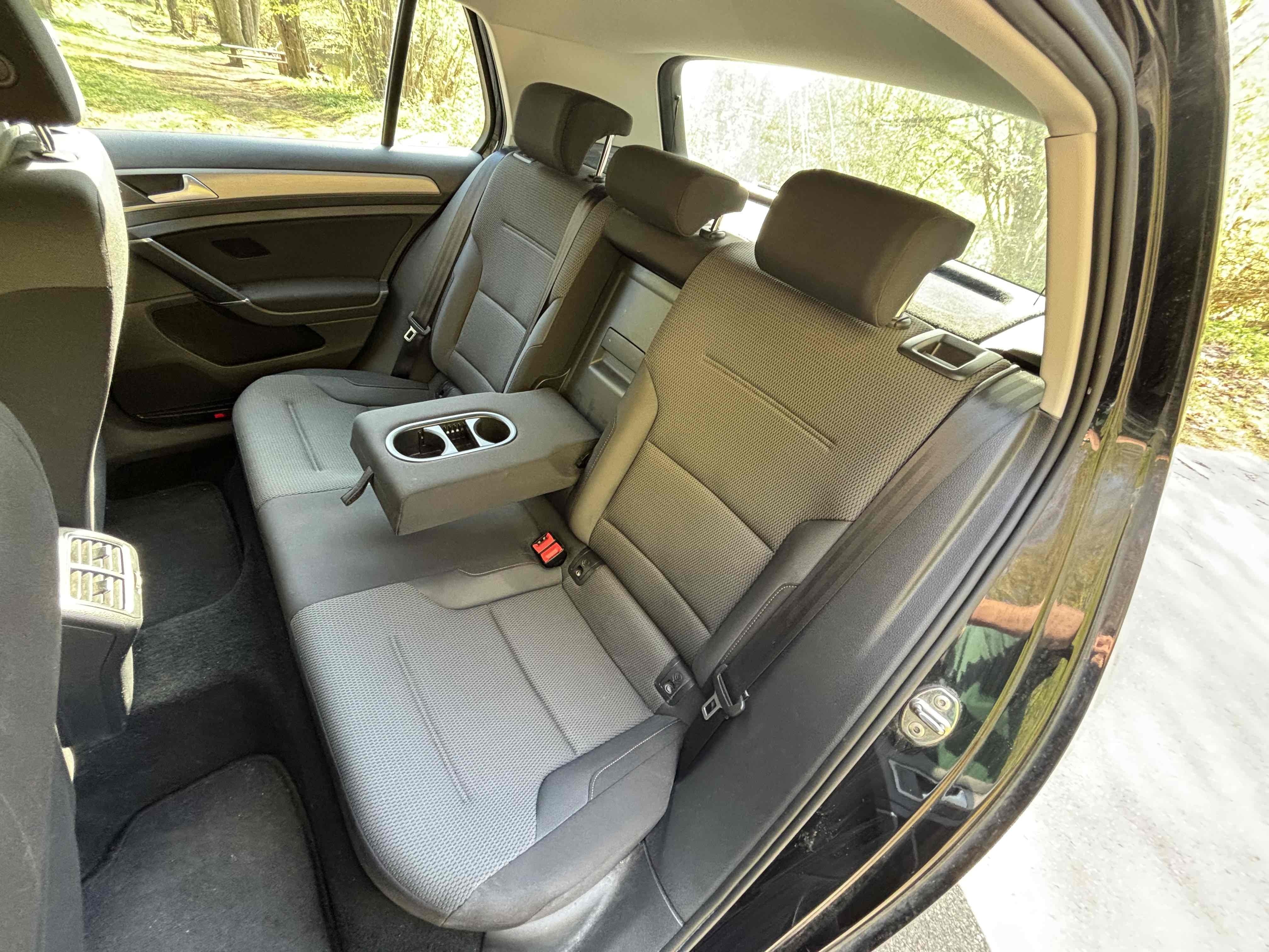 Sort VW Golf fra 2014