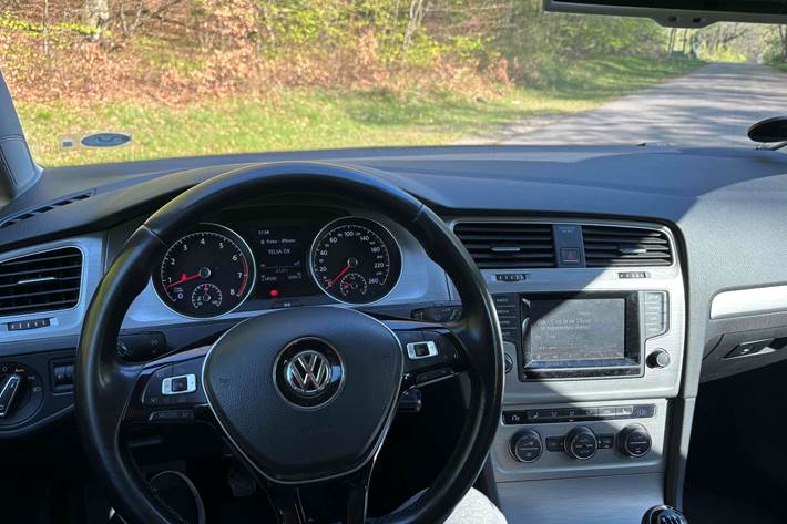 Sort VW Golf fra 2014