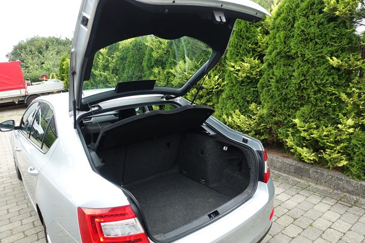 Sølv Skoda Octavia fra 2016