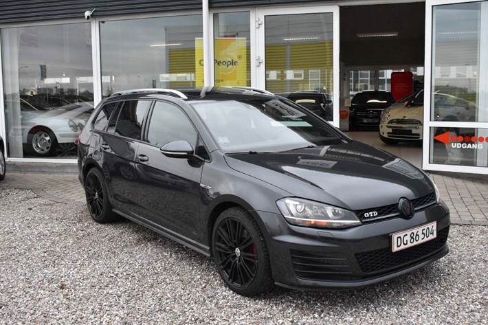 Sort VW Golf VII fra 2016