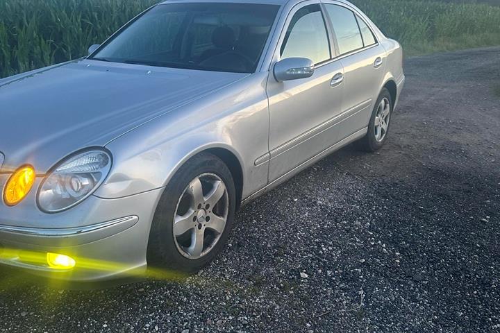 undefined Mercedes 280 E fra 2005