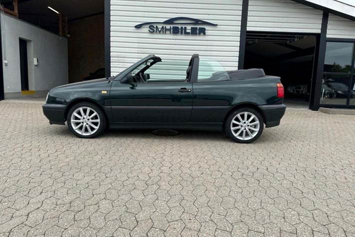 Grøn VW Golf III fra 1994 set udefra