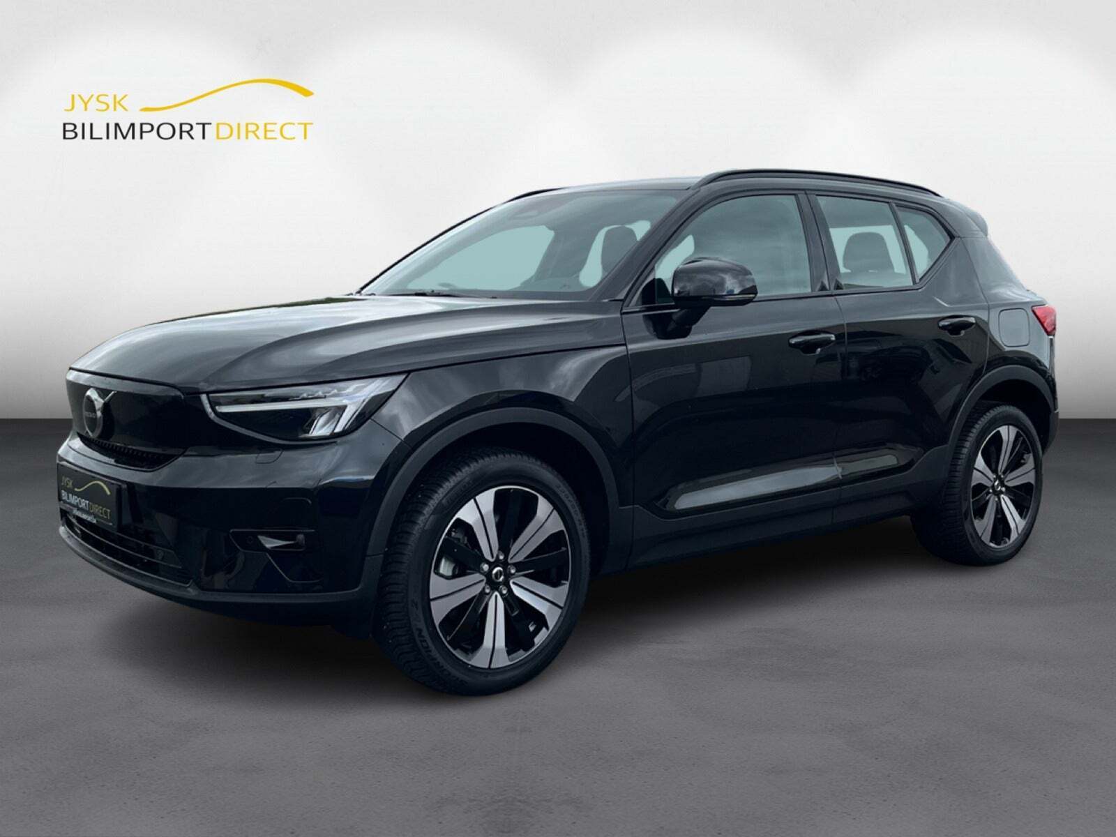 Sort Volvo XC40 fra 2023