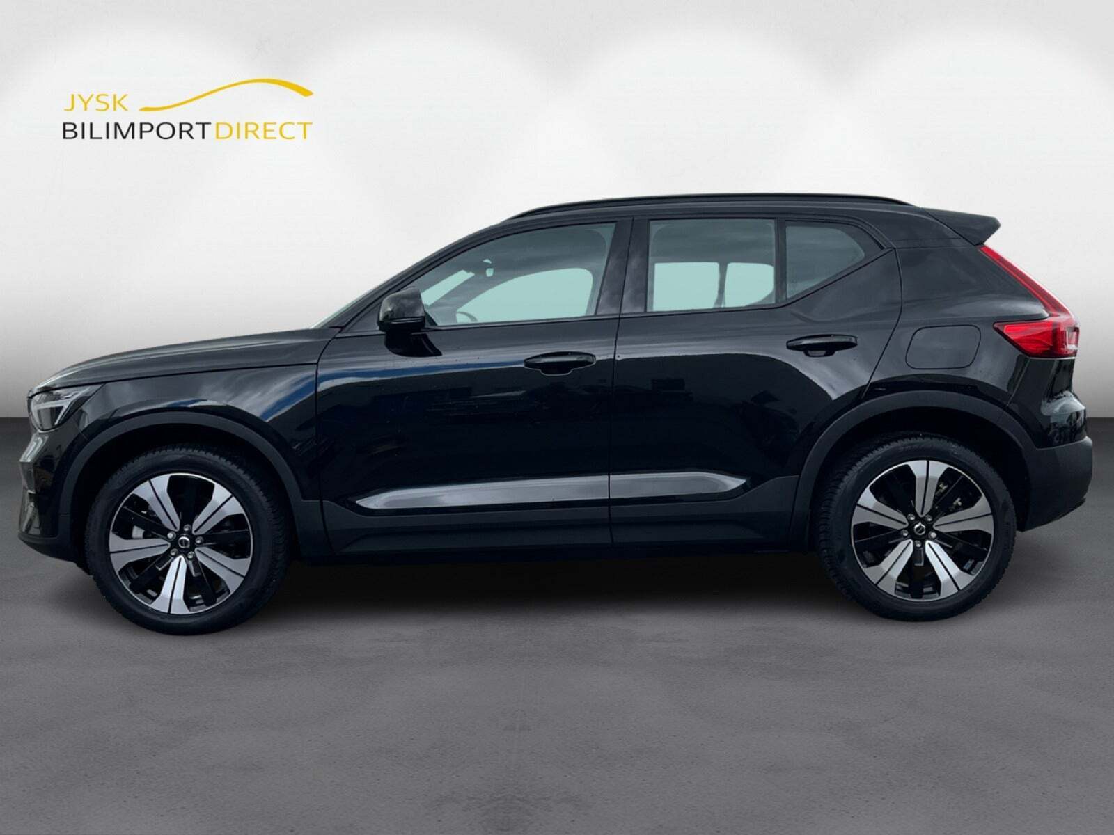 Sort Volvo XC40 fra 2023