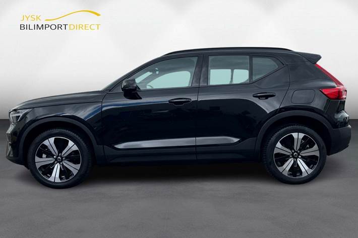 Sort Volvo XC40 fra 2023