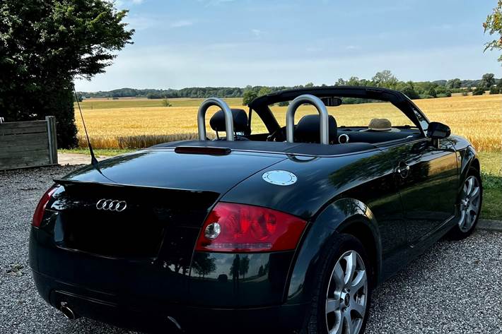 Grøn Audi TT fra 2003
