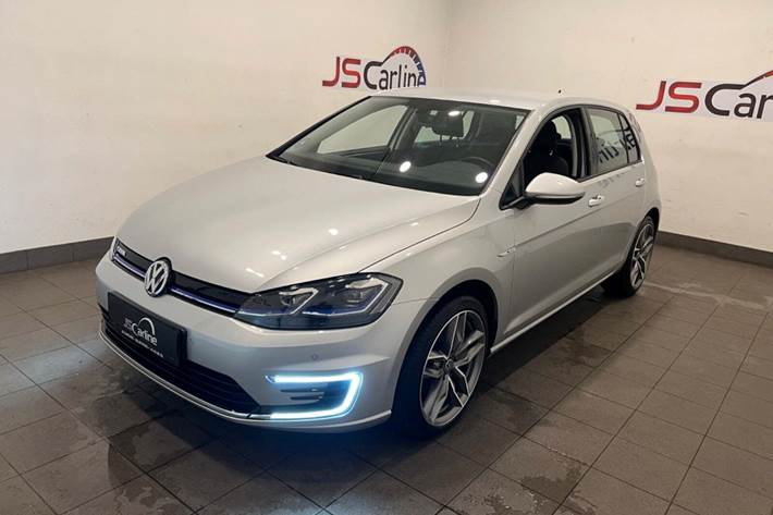 Sølv VW e-Golf VII fra 2021