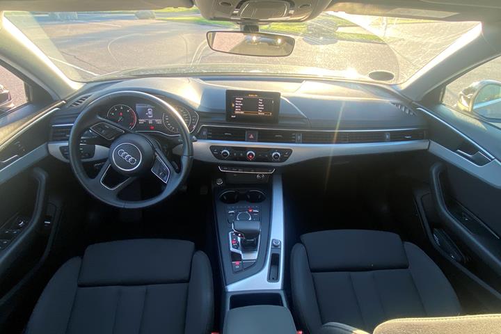 Sort Audi A4 fra 2018