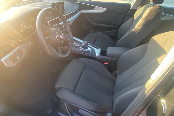 Sort Audi A4 fra 2018