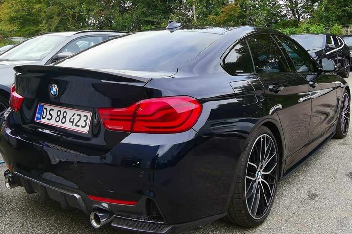 Sort BMW 4-serie fra 2017