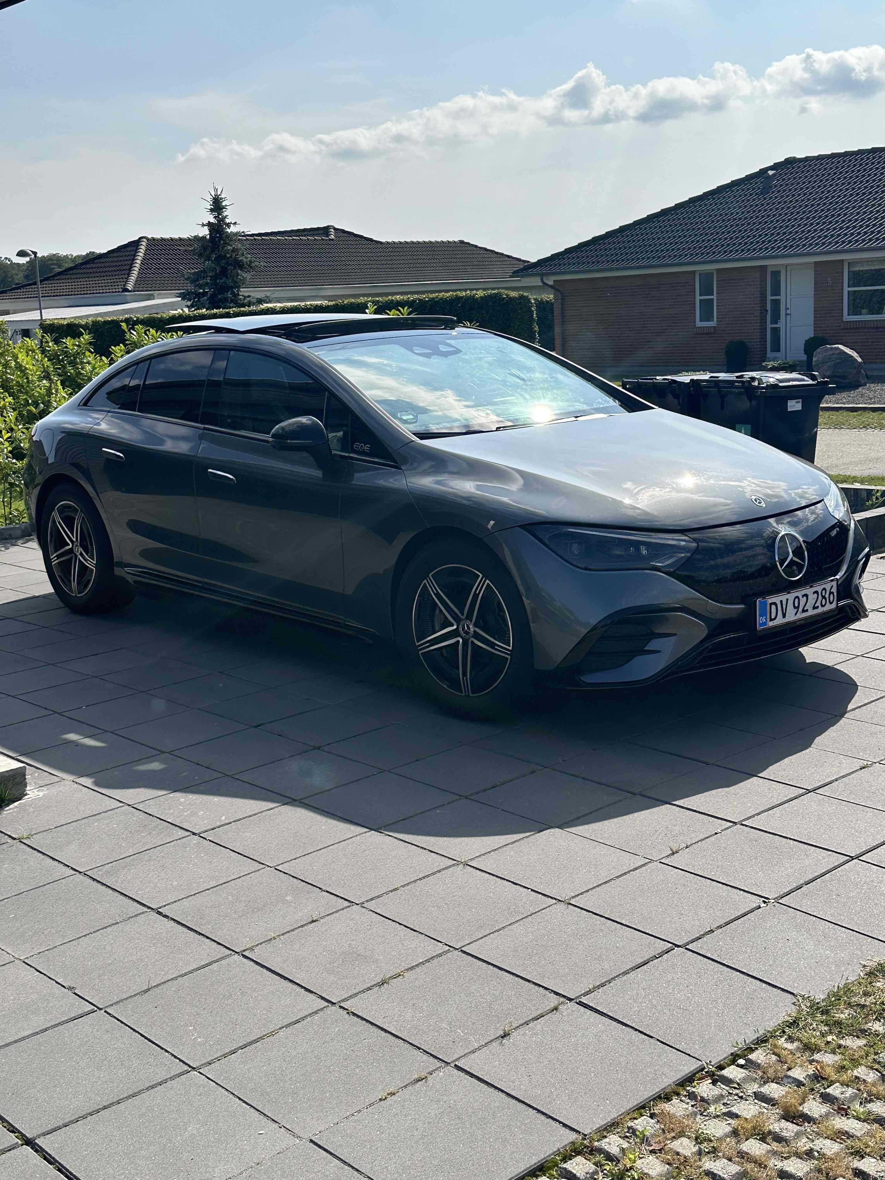 Mercedes EQE 350+ 350 +