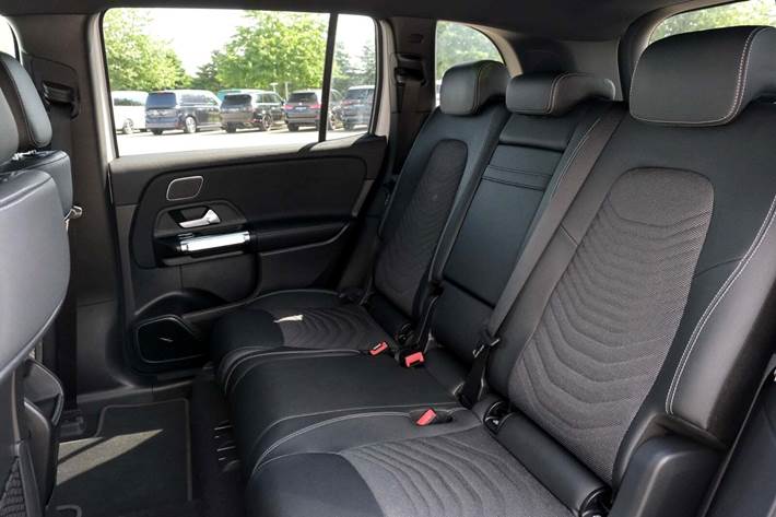 Hvid Mercedes EQB250+ fra 2023