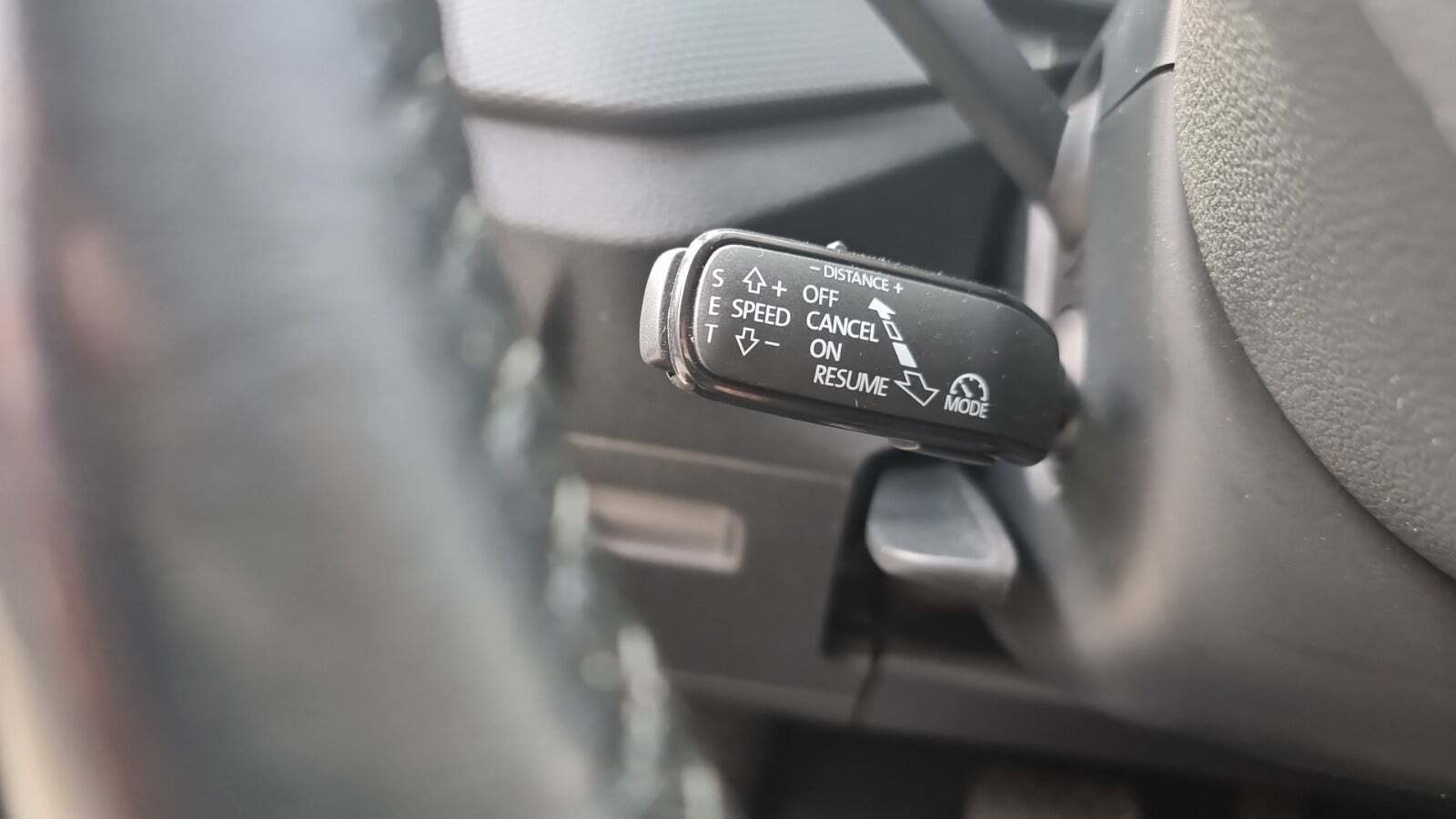 Grå Skoda Scala fra 2020