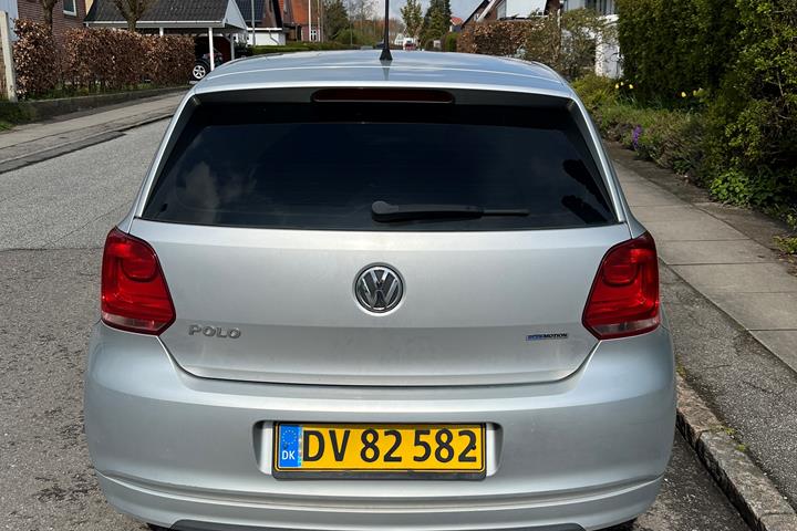 Sølv VW Polo fra 2011