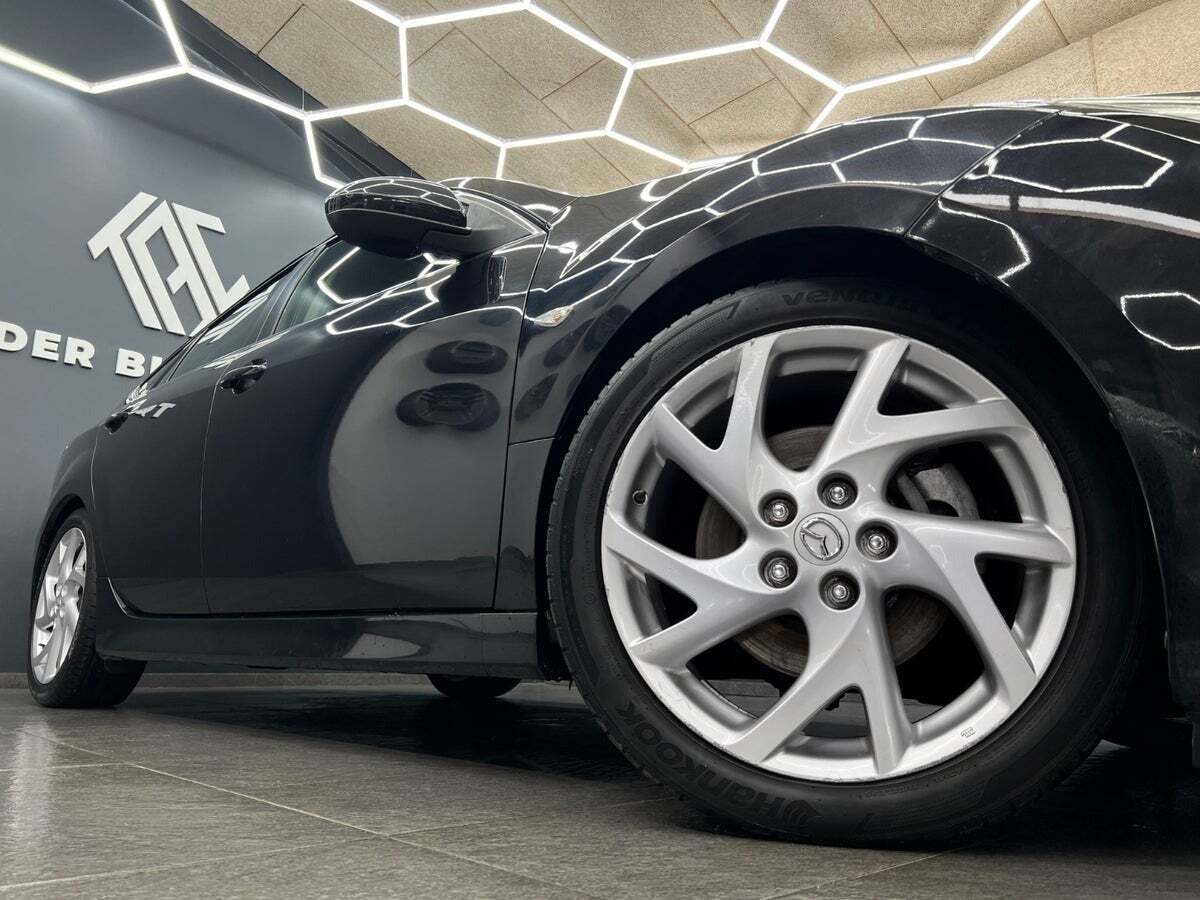 Sort Mazda 6 fra 2010